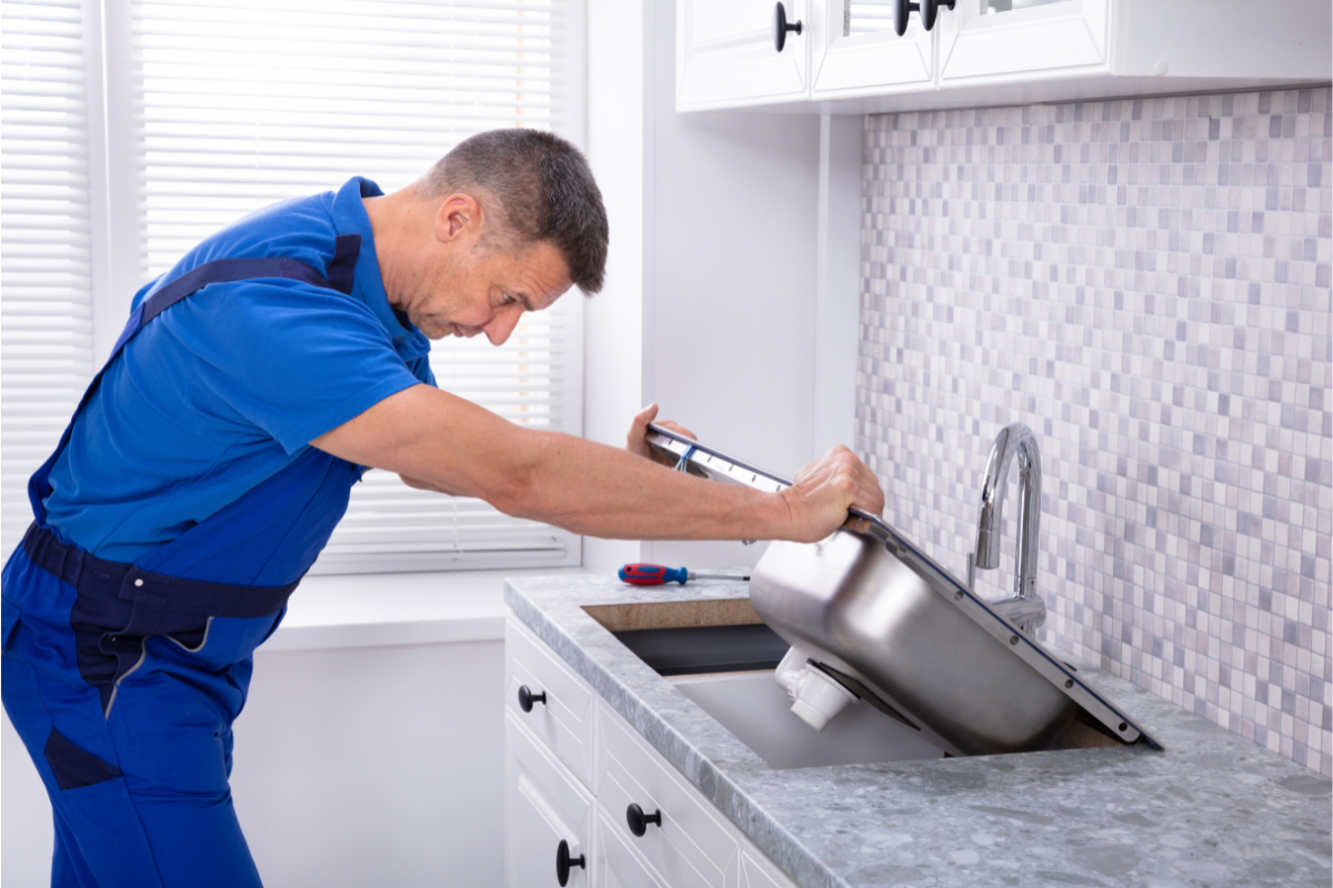 Smelly kitchen store sink drain